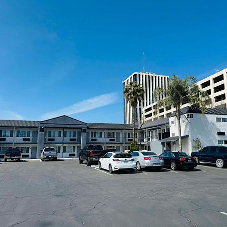 Surestay By Best Western Fresno Central Dış mekan fotoğraf