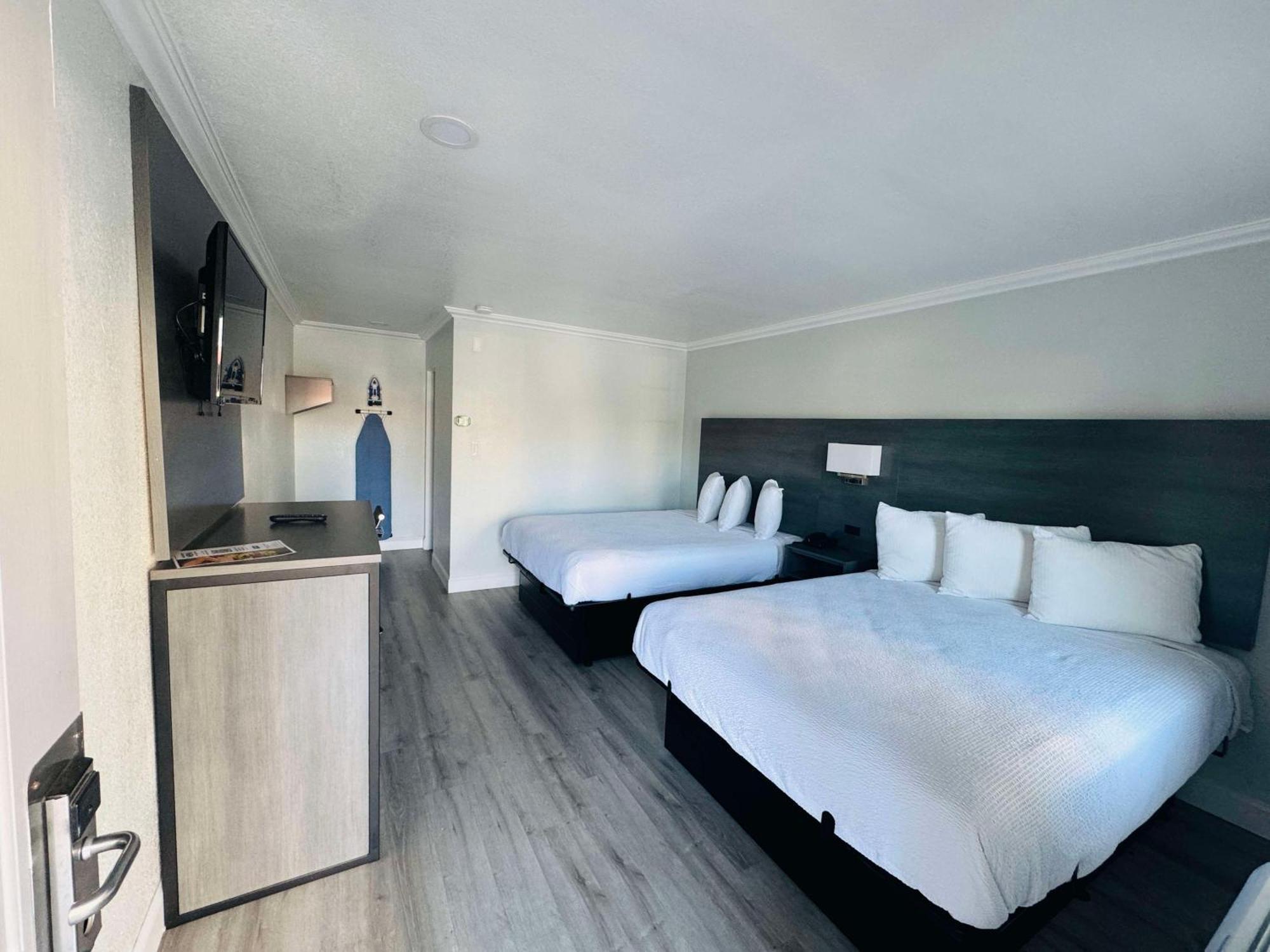 Surestay By Best Western Fresno Central Dış mekan fotoğraf