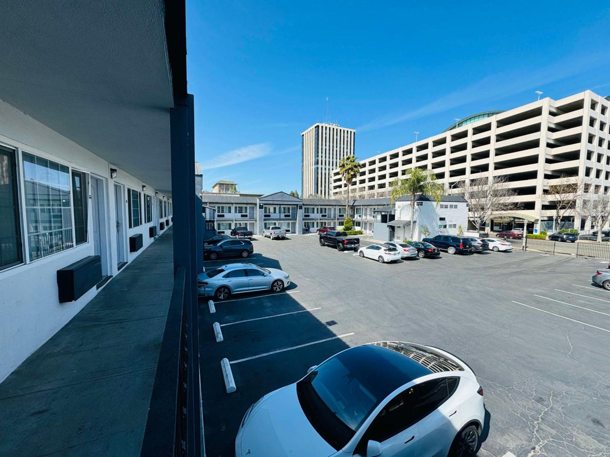Surestay By Best Western Fresno Central Dış mekan fotoğraf