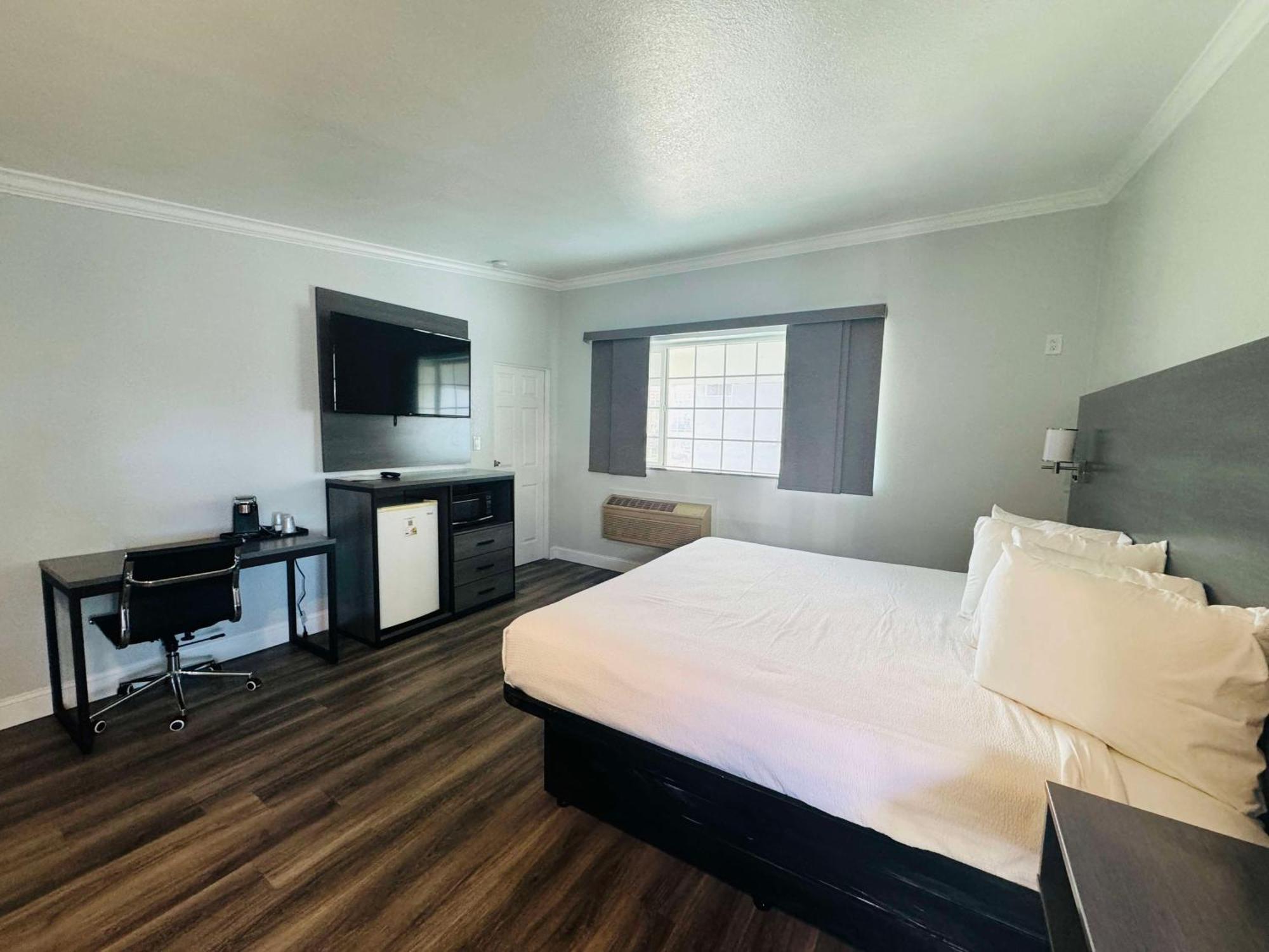 Surestay By Best Western Fresno Central Dış mekan fotoğraf