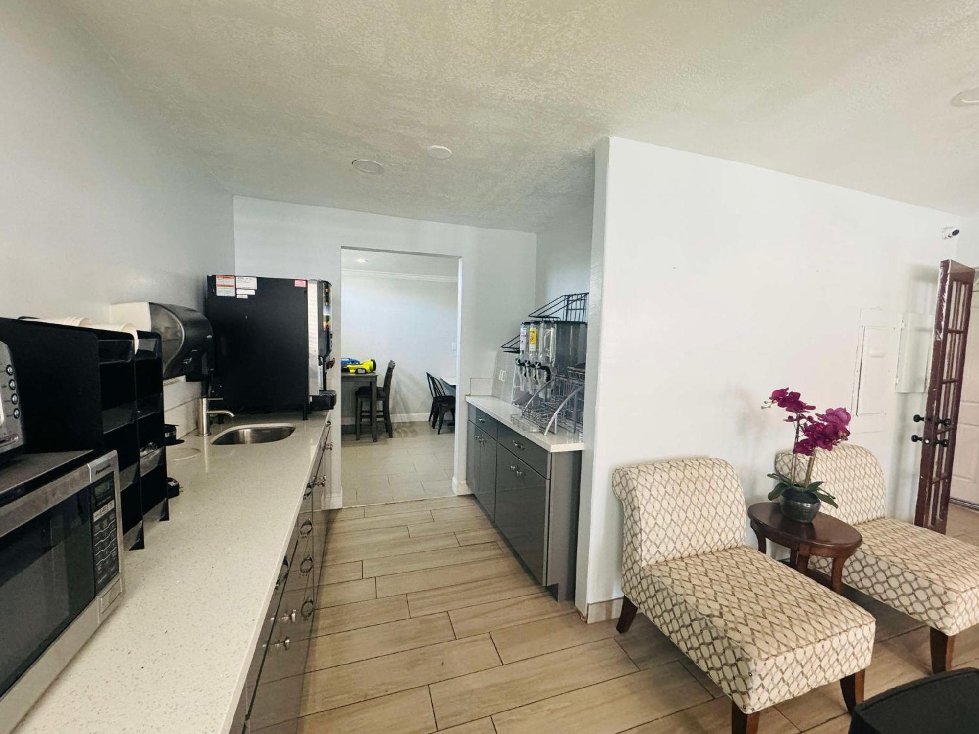 Surestay By Best Western Fresno Central Dış mekan fotoğraf