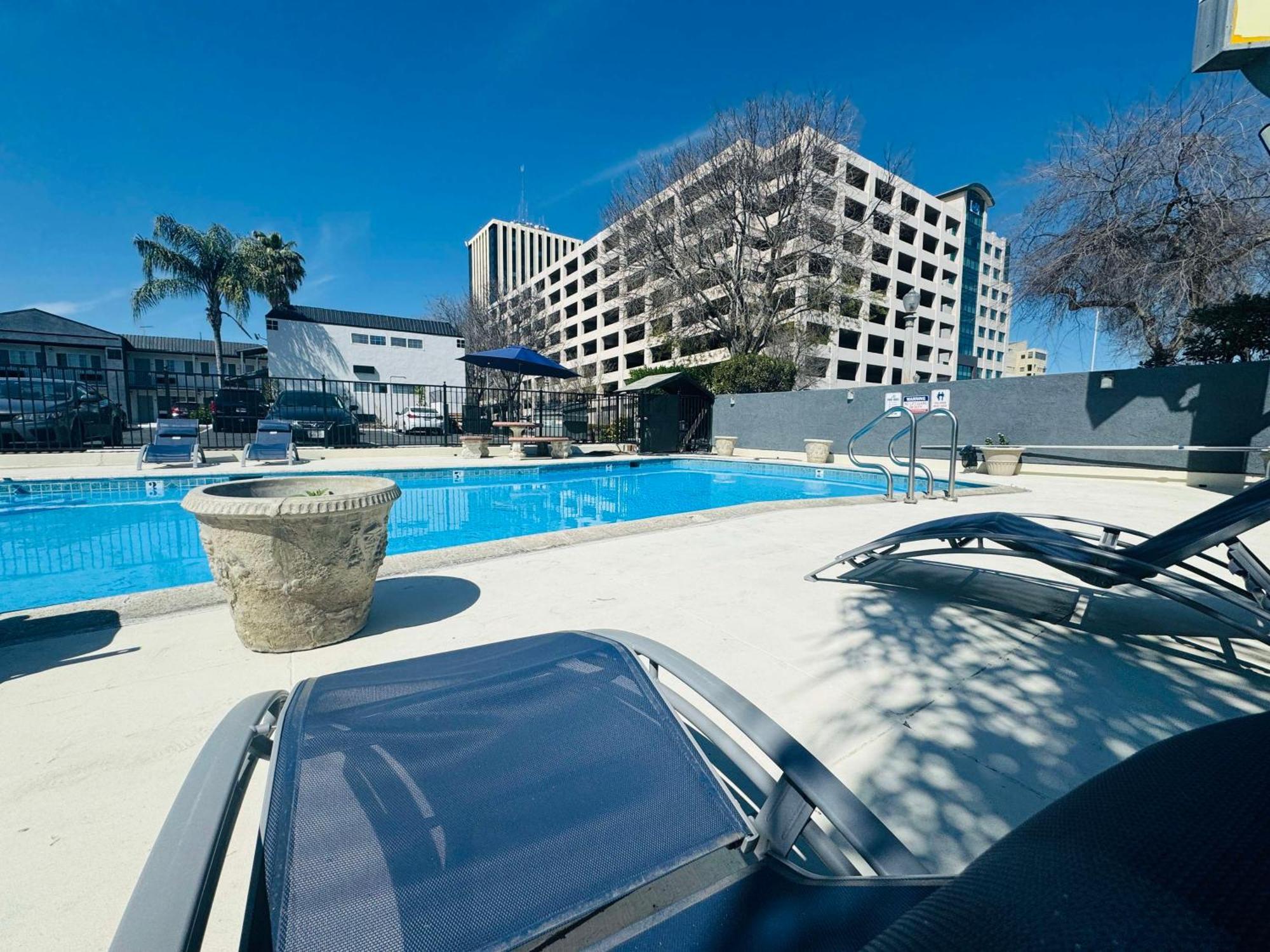 Surestay By Best Western Fresno Central Dış mekan fotoğraf