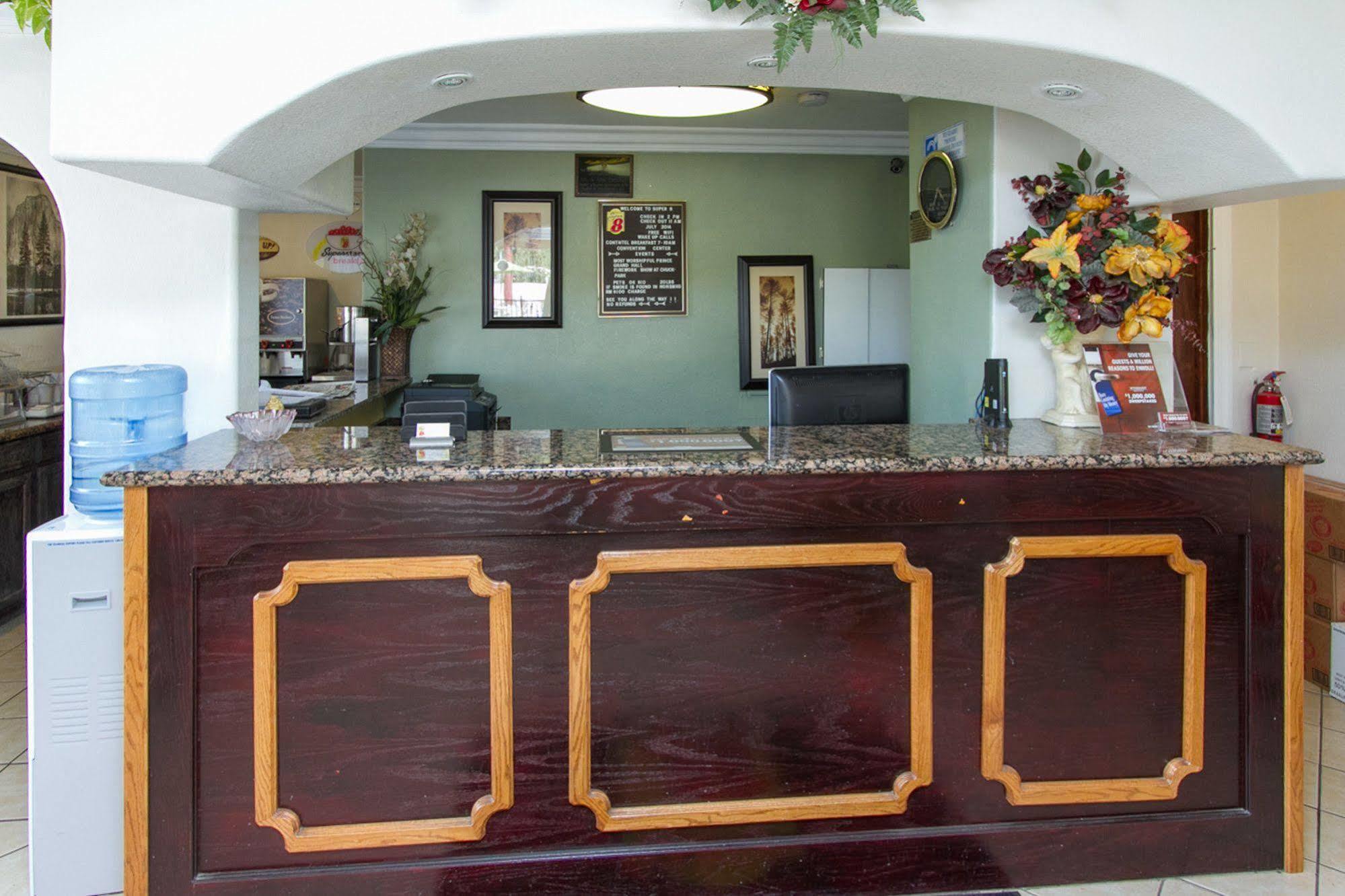 Surestay By Best Western Fresno Central Dış mekan fotoğraf