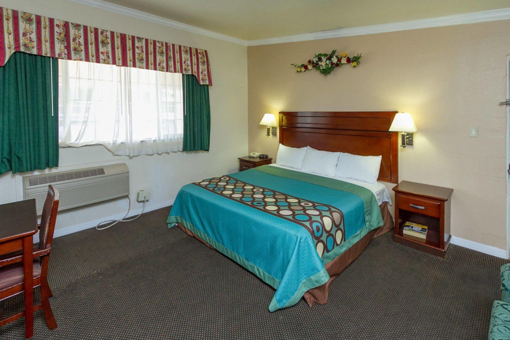 Surestay By Best Western Fresno Central Dış mekan fotoğraf