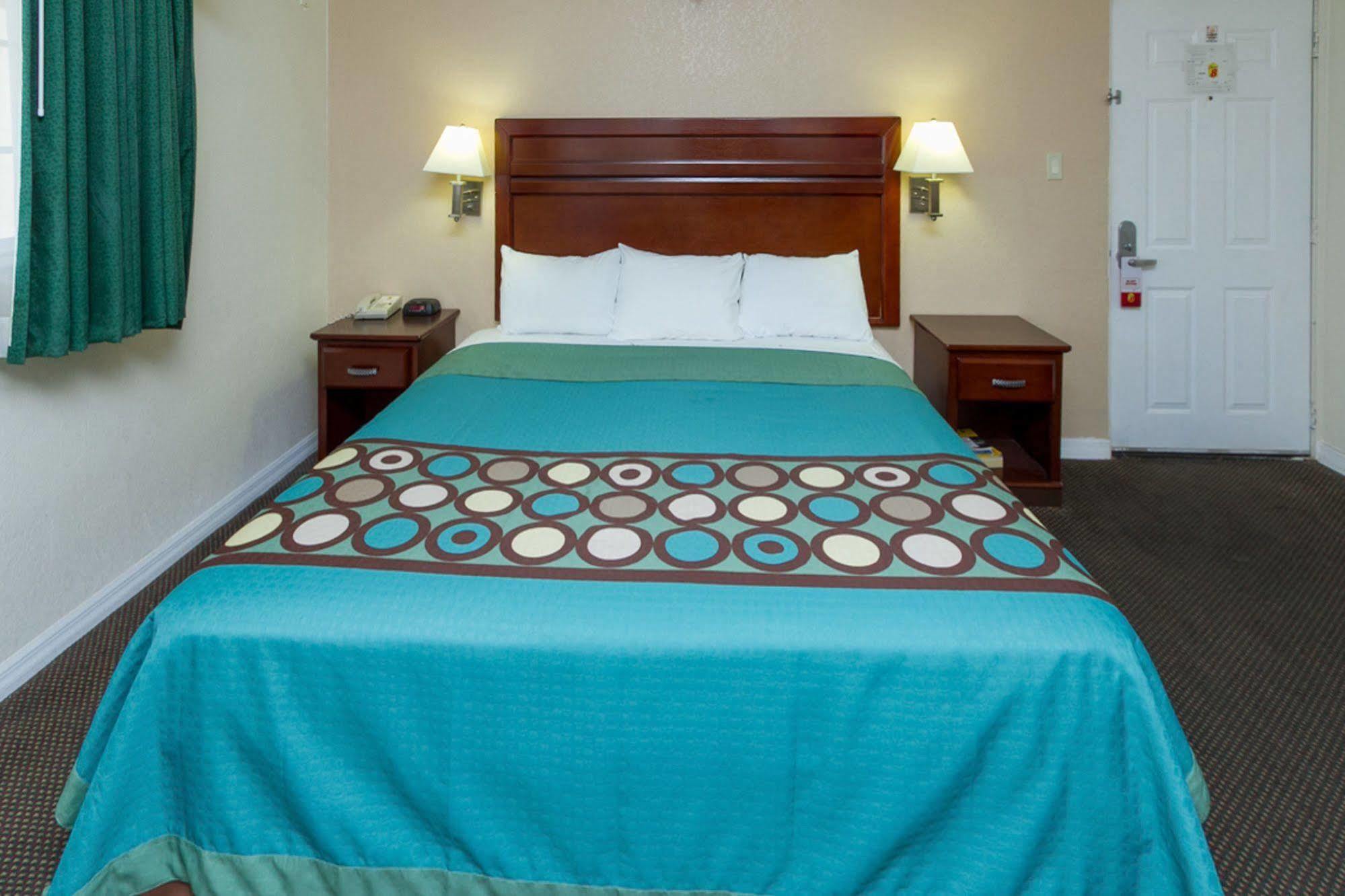 Surestay By Best Western Fresno Central Dış mekan fotoğraf